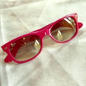 Ray-Ban Wayfarer Sunglasses